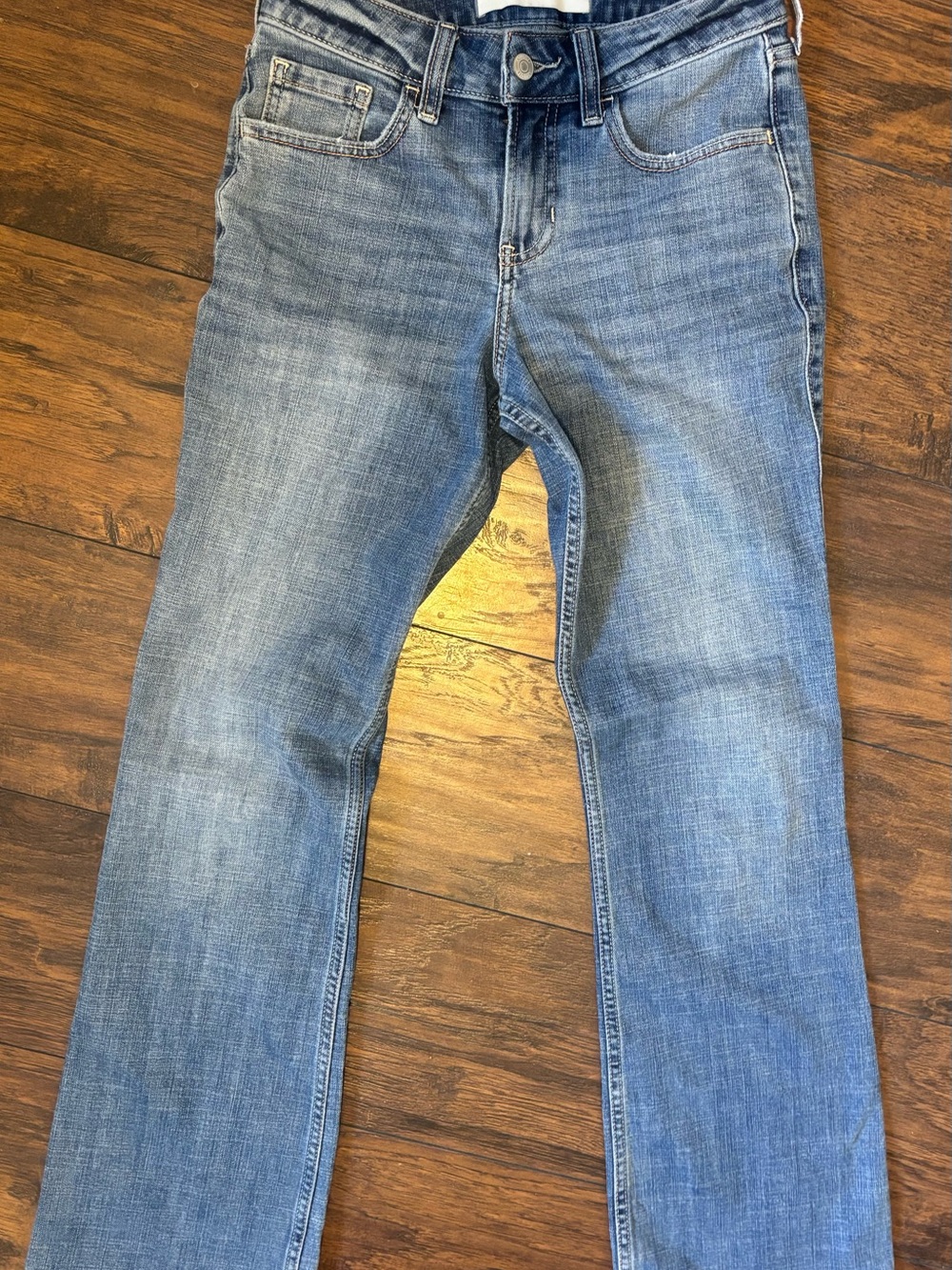 Hollister Mid-Rise Relaxed Bootcut Jeans Blue Wash Size 0R W25 Regular